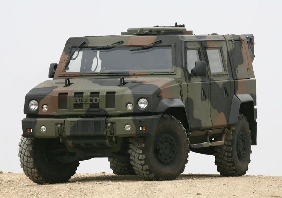  Iveco Lince LMV 2001 года  (фото 9 из 9)